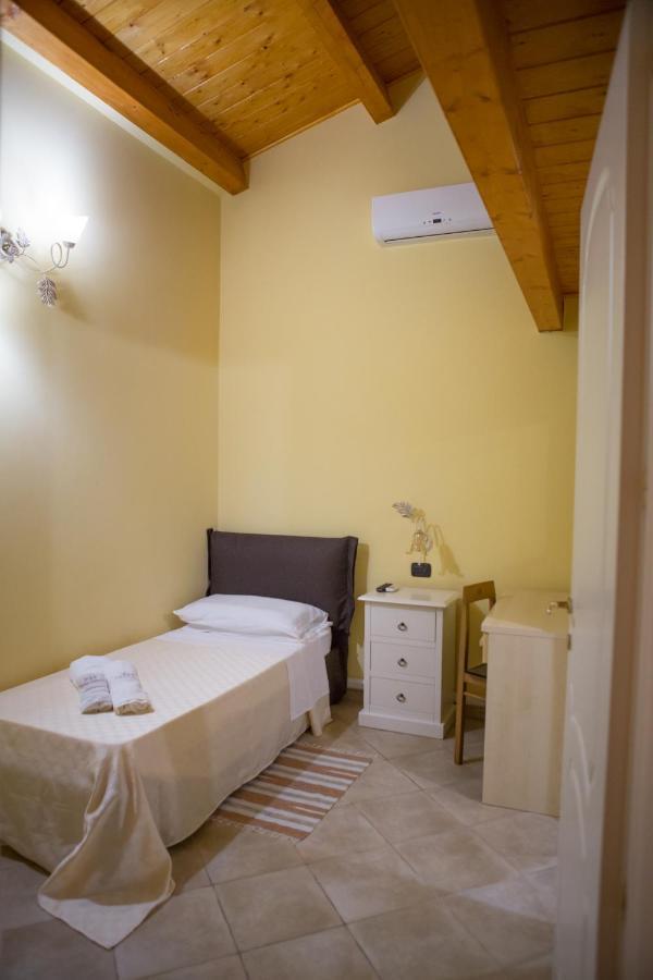 B&B Del Corso Vittorio Vibo Valentia Exteriör bild